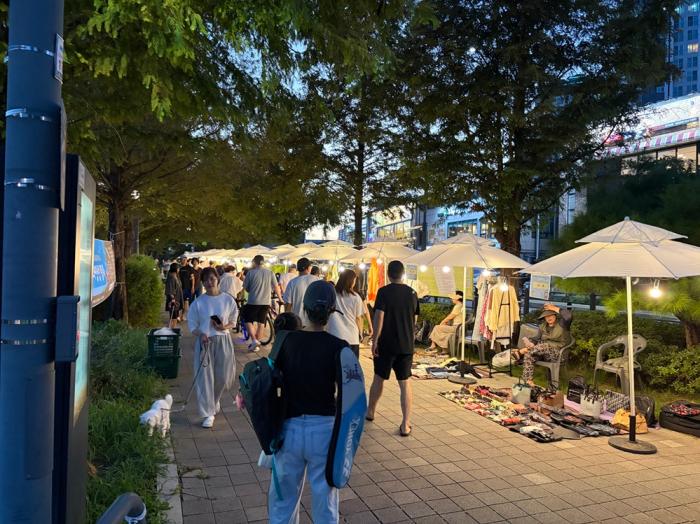 파주시, 가을밤 밝힌 자원순환 시장 ‘에코온 나누장’ 운영